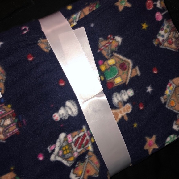 La vie en rose 2 piece micro polar fleece pajamas - Picture 2 of 4